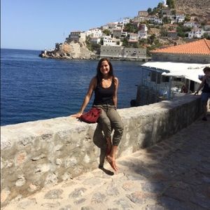 Meet your Posher, Leia